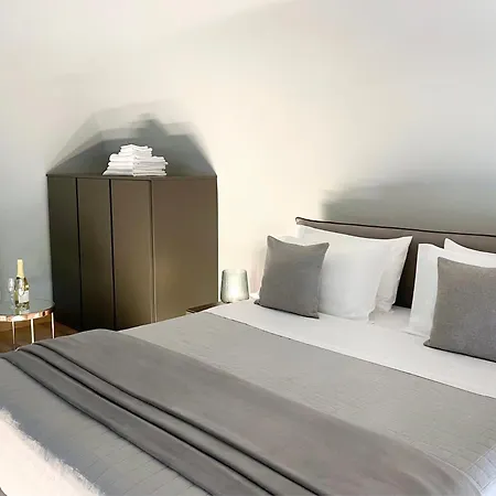 Jacuzzi Luxury In The Town Centre *