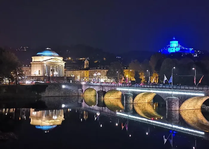 Jacuzzi Luxury In The Town Centre Lejlighed Torino