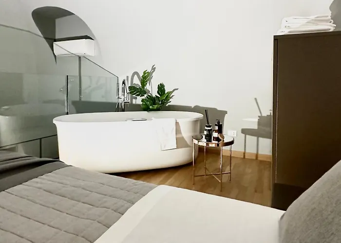 Apartment Jacuzzi Luxury In The Town Centre Turin