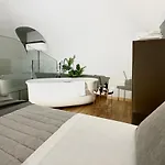 Daire Jacuzzi Luxury In The Town Centre Torino